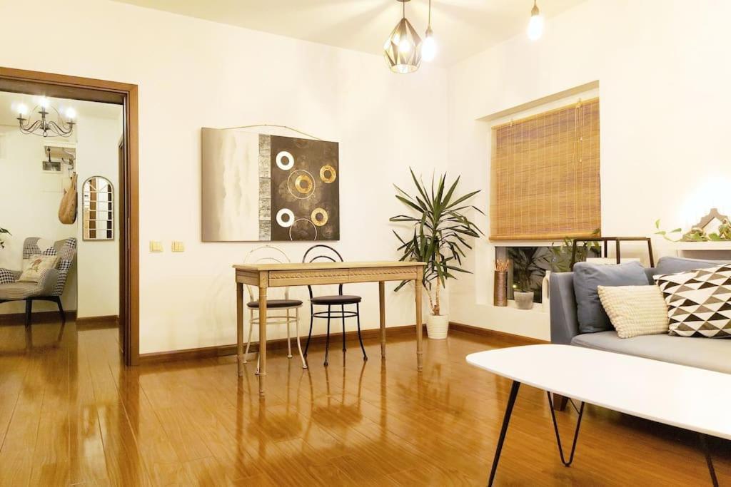 Cosy Boutique 61 Sqm Apartment - Private Parking - Ten Blocks Residence Bukarest Eksteriør billede