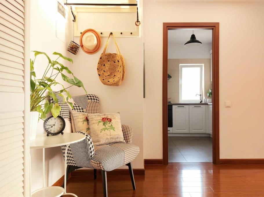 Cosy Boutique 61 Sqm Apartment - Private Parking - Ten Blocks Residence Bukarest Eksteriør billede